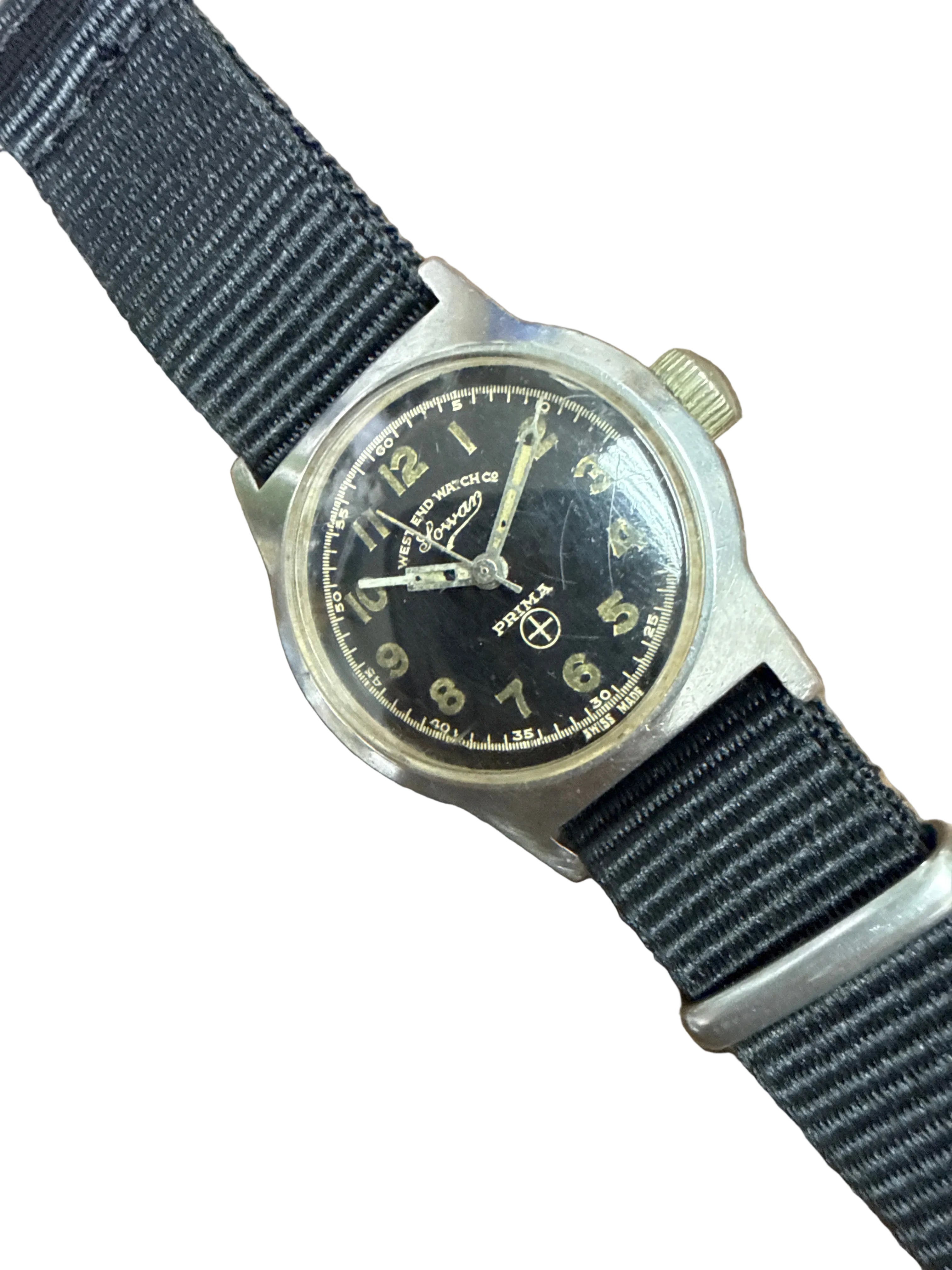 [二戰操兵字軍錶] 1940s Vintage West End Watch Co. 西點 Sowar Prima｜瑞士 FHF 68 手動名機・黑面夜光數字・軌道分鐘圈・經典 28mm Boy Size・黑色 NATO 帶