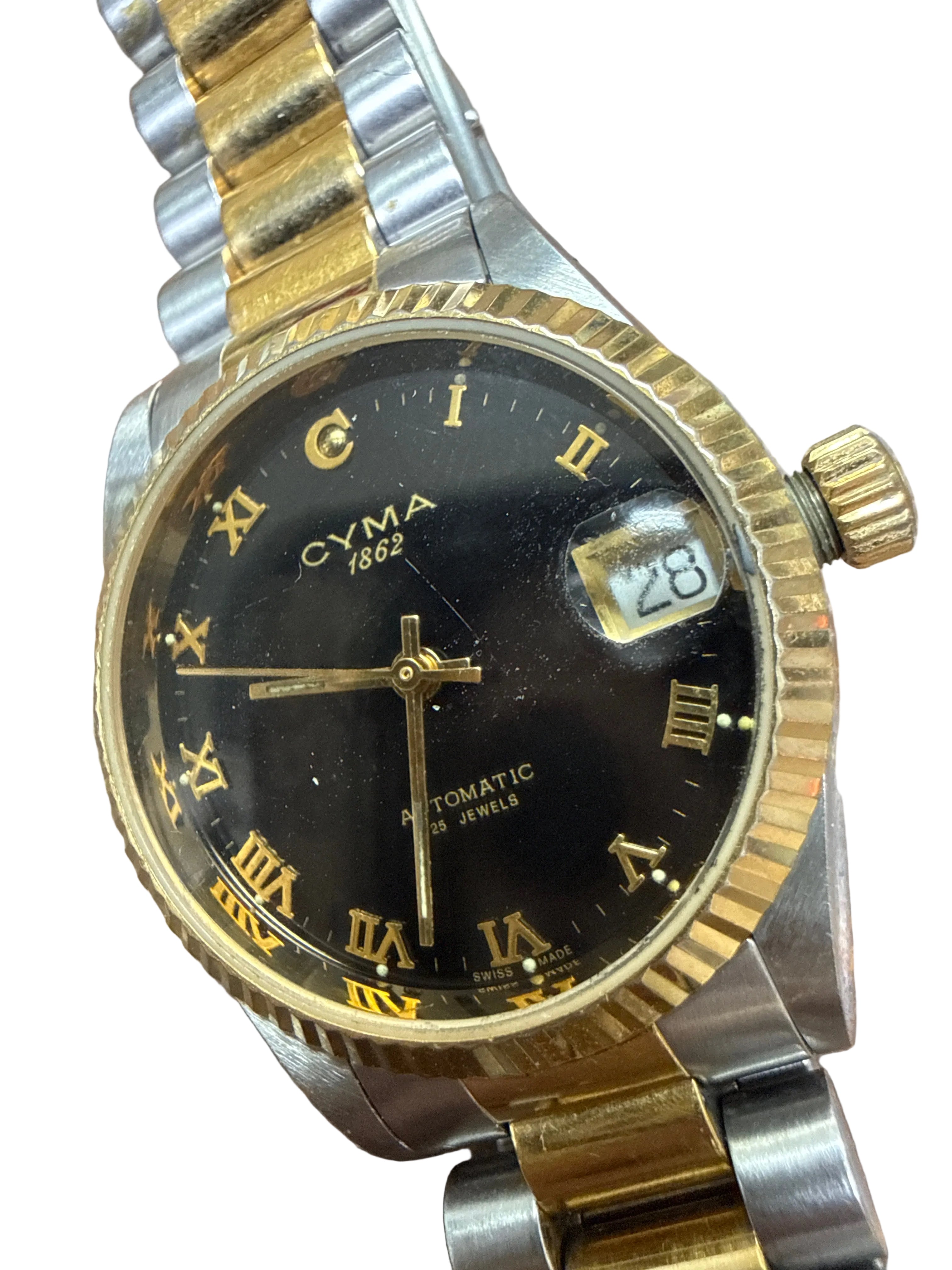 [黑金羅馬狗牙圈] Vintage Cyma 1862 司馬金剛戰神｜瑞士 ETA 2824-2 自動名機 (停秒透底)・經典 Boy Size 32mm・立體金色羅馬字・原廠間金五珠帶 (16.5cm)