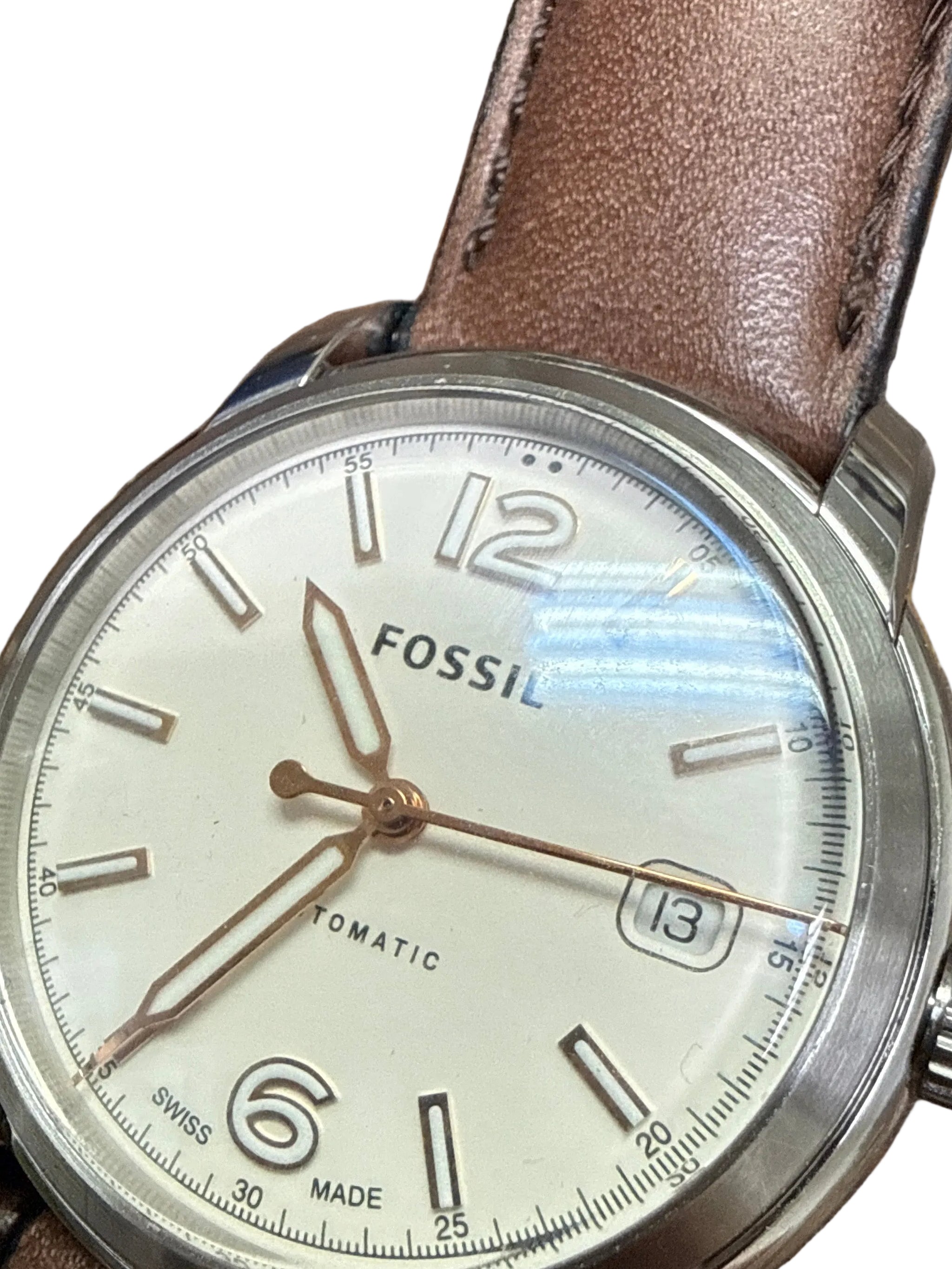 [正統Swiss Made] Fossil 瑞士製造高階系列 奶白面自動正裝錶 - 瑞士原廠 Cal. STP 1-11 名芯 / 拱形水晶鏡 / 透底設計 / 襯復古棕皮帶