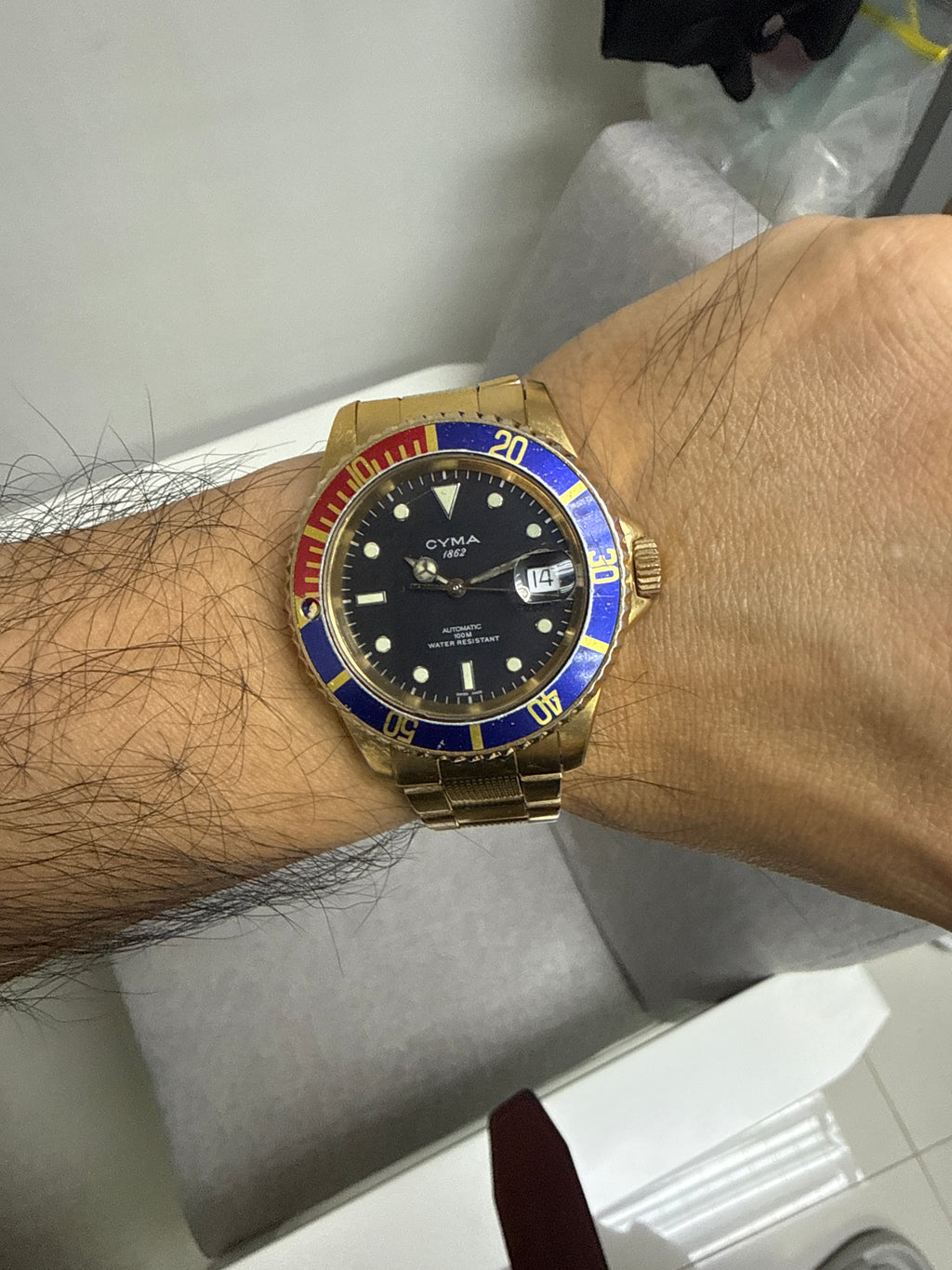 [黃金百事水鬼] 1990s Vintage Cyma 1862 司馬 100M 潛水錶｜瑞士 ETA 2824-2 自動名機 (停秒)・罕見黃金底紅藍百事單向圈・藍寶石鏡面・螺絲鎖霸・原裝包金鋼帶 (17cm)