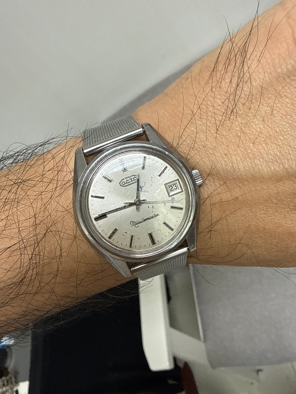 [平玩70年代飛彈老味] Vintage OCTO Missilemaster 樂都飛彈之王｜瑞士 FHF ST 96-4 手動名芯 (擺幅200°+)・12點立體章配草寫飛彈字・慢跳日曆・精鋼米蘭帶