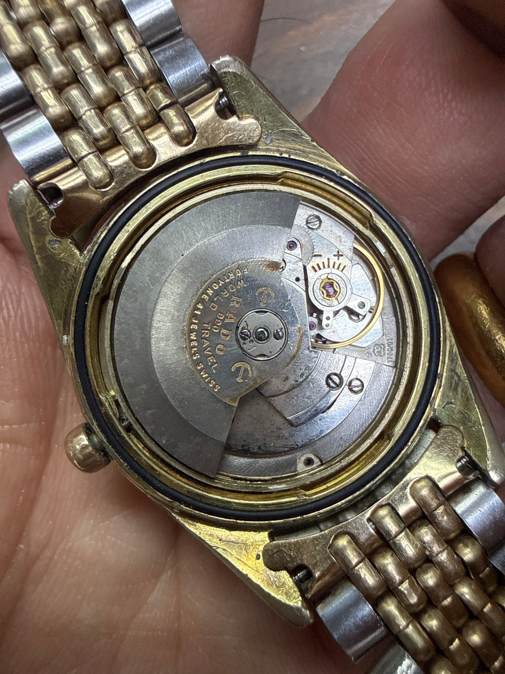 [極罕原裝金鋼米珠帶] 1960s Vintage RADO 雷達 World Travel 990｜瑞士 AS 1700/01 41石旗艦名機・旋轉紫紅錨標・立體梯形日曆・原廠刻字折疊扣