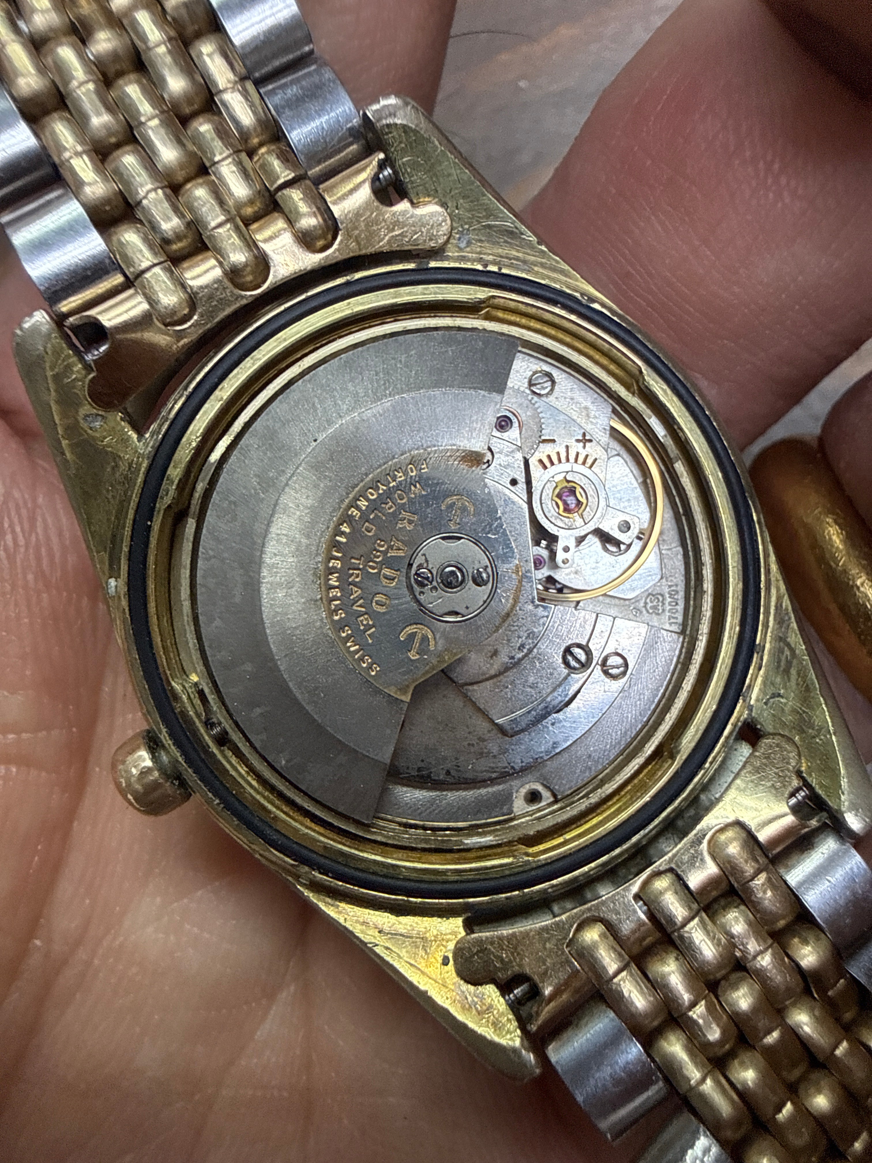 [極罕原裝金鋼米珠帶] 1960s Vintage RADO 雷達 World Travel 990｜瑞士 AS 1700/01 41石旗艦名機・旋轉紫紅錨標・立體梯形日曆・原廠刻字折疊扣