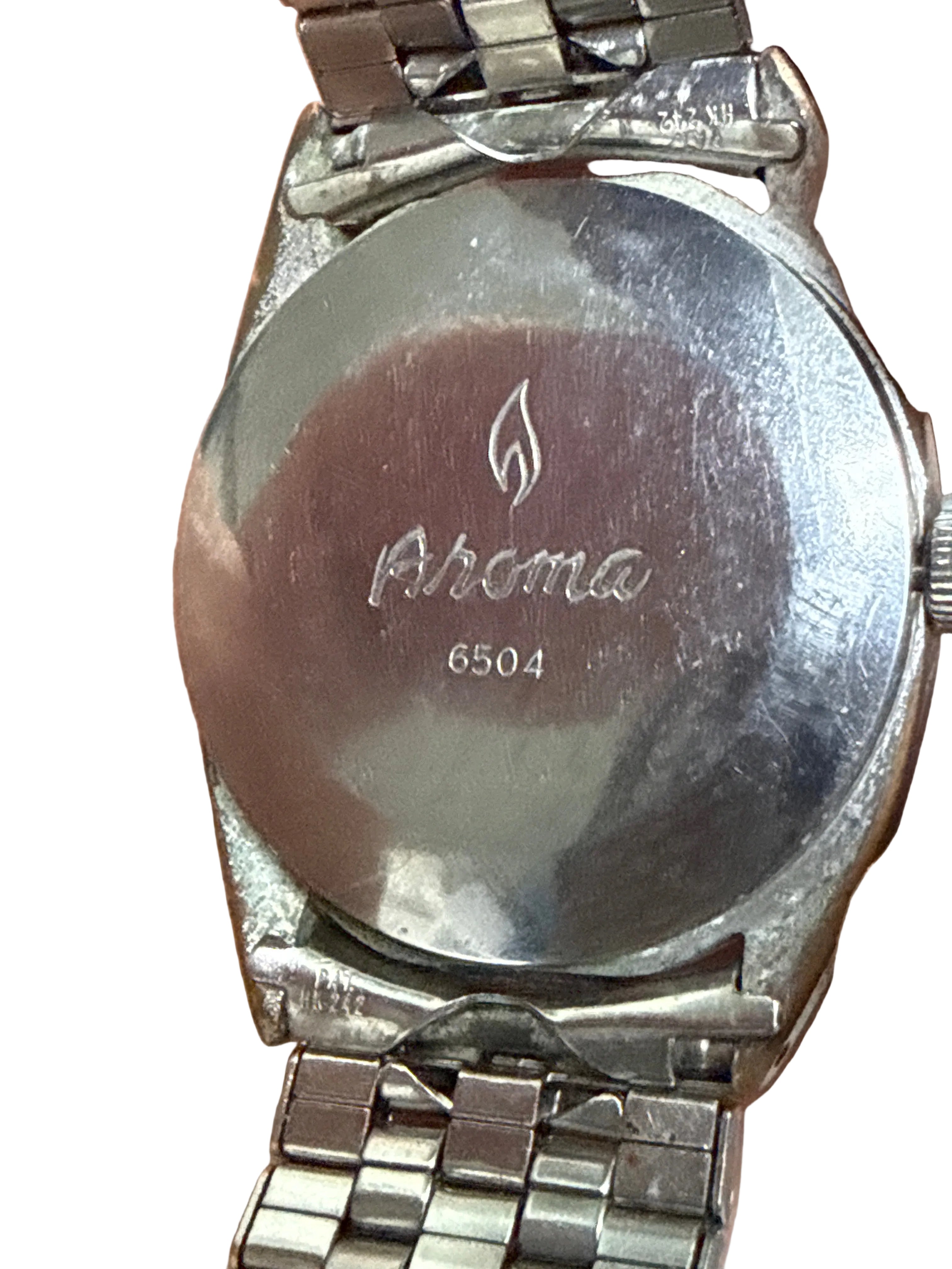 [奶茶色巴黎人] 1970s Vintage Aroma Parisian 瑞士手動正裝錶｜UT 6360 名芯・經典鵝蛋殼・溫潤奶茶色面盤・極簡黑雙針・彈弓伸縮鋼帶 (手圍達20cm)