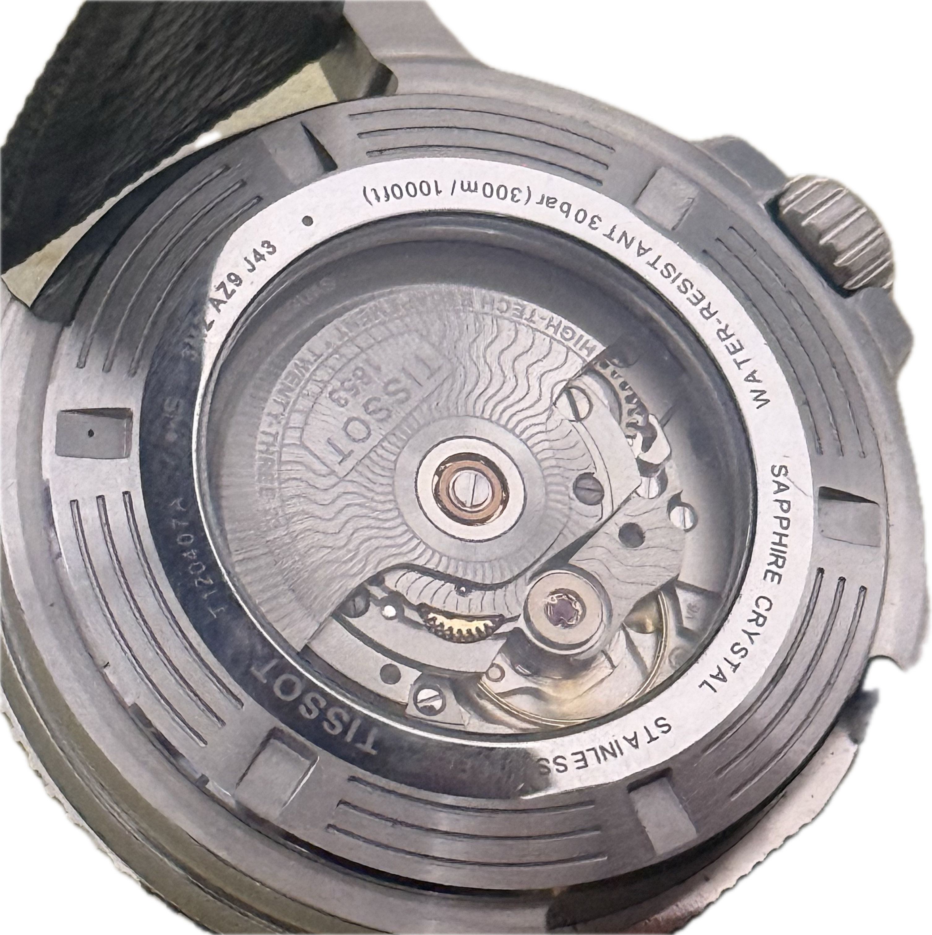 [80小時超長動力水鬼] Tissot Seastar 1000 Powermatic 80｜經典黑鋁片圈・300米深潛防水・藍寶石透底・附雙錶帶（特襯尼龍摺疊扣帶＋原裝帶