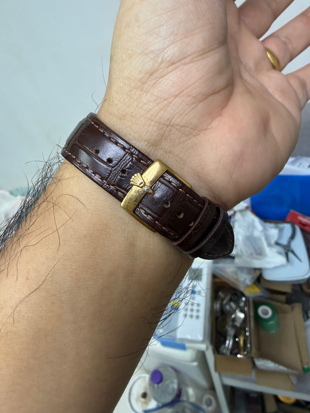⁠[已售出 SOLD OUT 典藏] 1956年製 勞力士 Rolex Oysterdate 6494 手動機械錶 - 原裝牛眼面 / 底蓋 IV.56 / 紅黑曆 / Cal. 1210 / 附原裝包金扣 / 已換新放大鏡膠鏡⁠