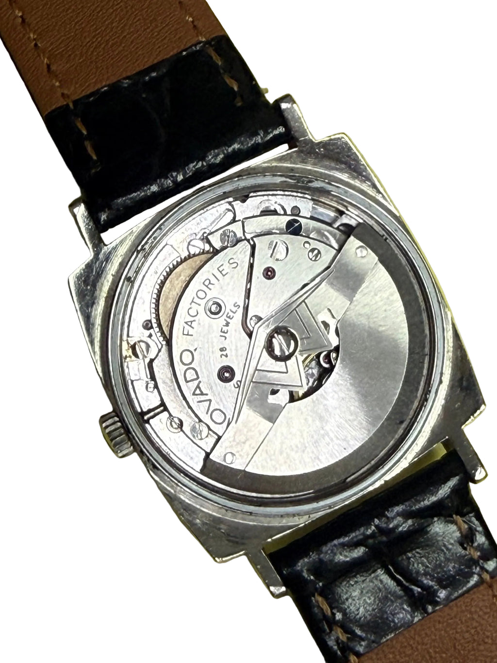 ⁠【已售典藏 SOLD OUT】Movado Kingmatic "Surf" 小方塊 瑞士原廠自產 Cal.388 自動名芯 弧面銀盤 立體國王章⁠