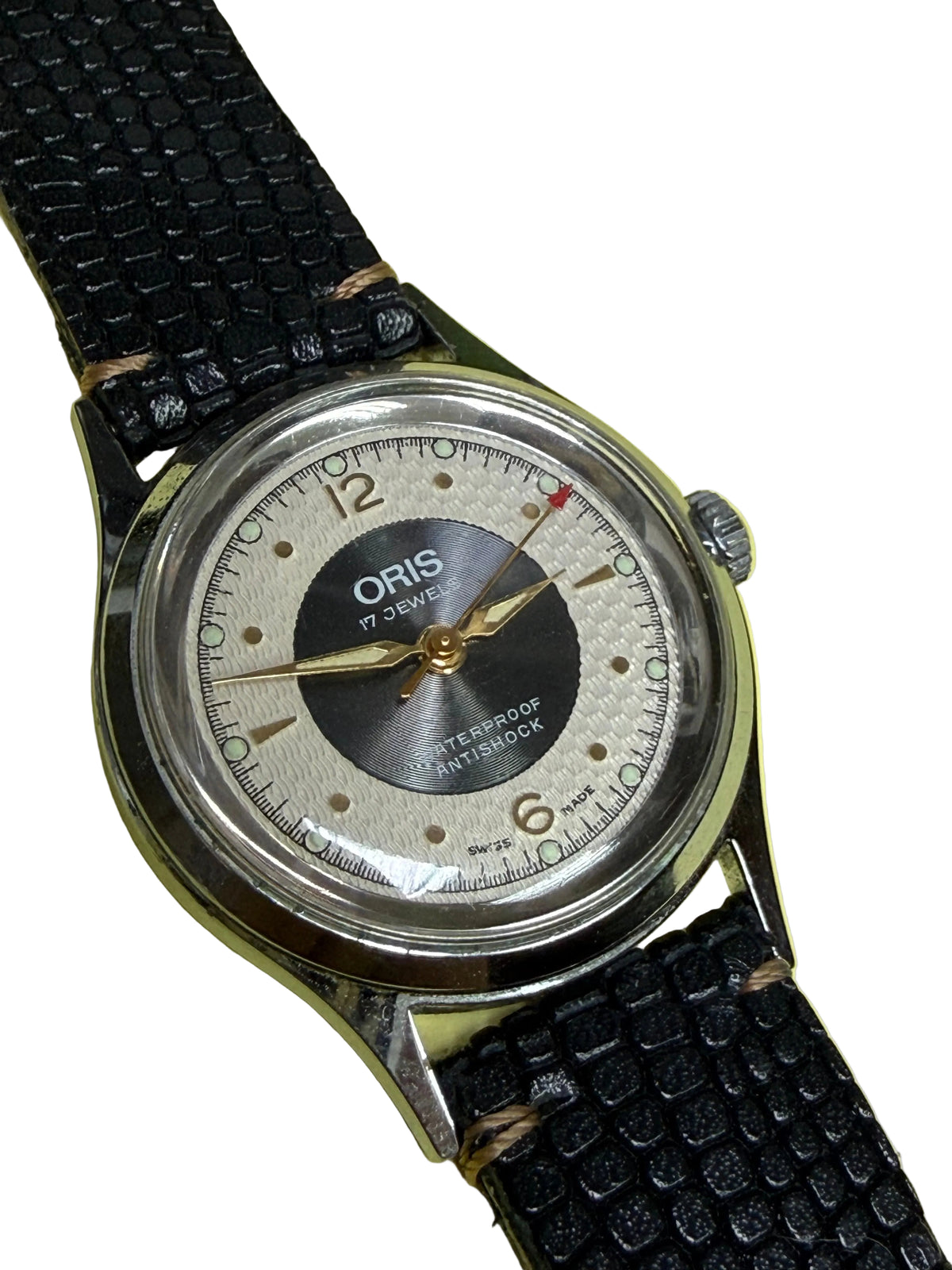 ⁠【雙圈黑膠唱片紋・波浪雕花面】瑞士豪利時 ORIS Ref. 7305 手動上鏈機械腕錶 原廠Cal. 740名芯 箭頭紅秒針 金色柳葉針 29mm⁠